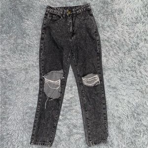 Black ripped mom jeans